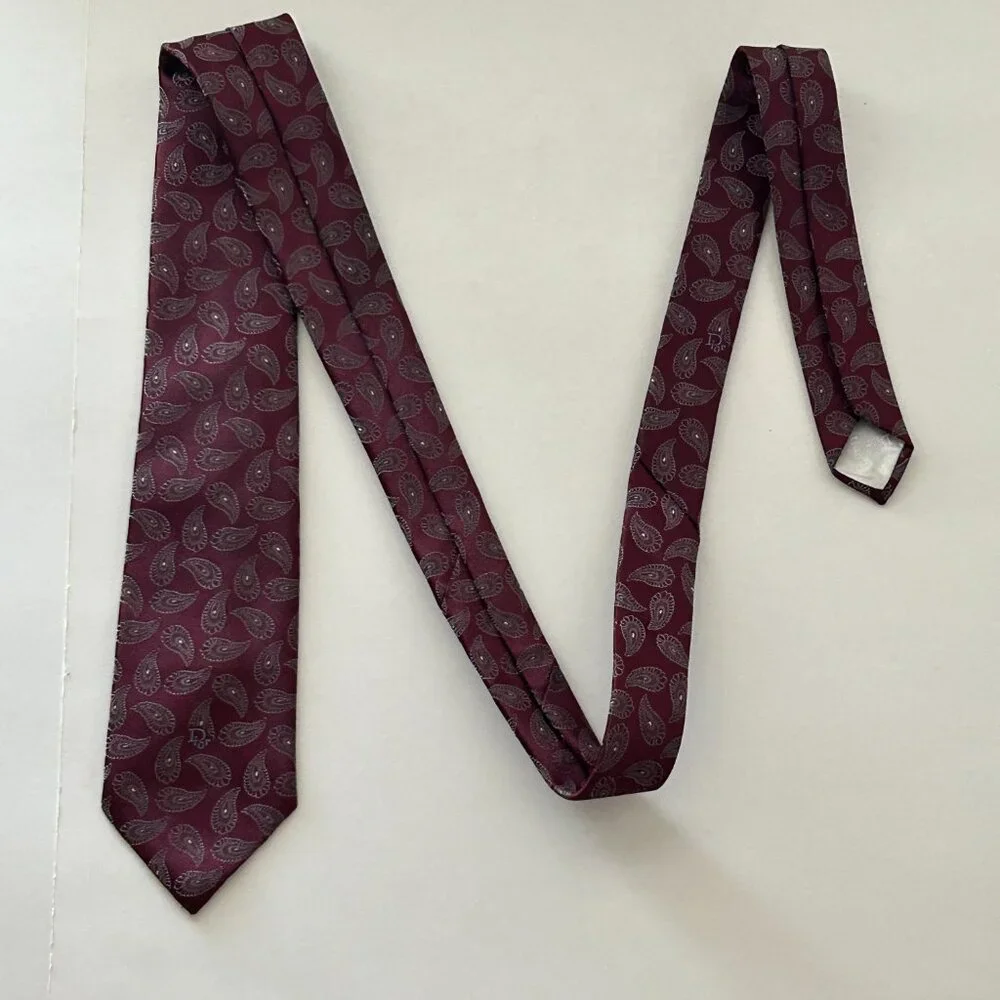 Vintage Christian Dior Mens Burgundy Red Neck Tie Paisley Polyester Woven Italy
